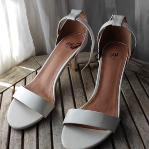 H&M Elegant And Beautiful White Heels
